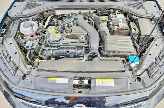 2025 VOLKSWAGEN JETTA SE  