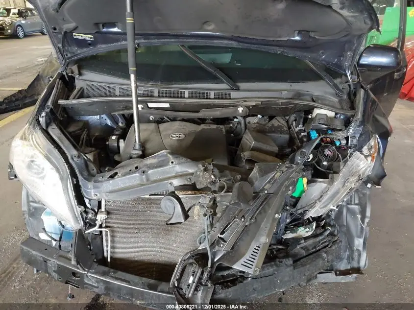 2019 TOYOTA SIENNA XLE 7 PASSENGER