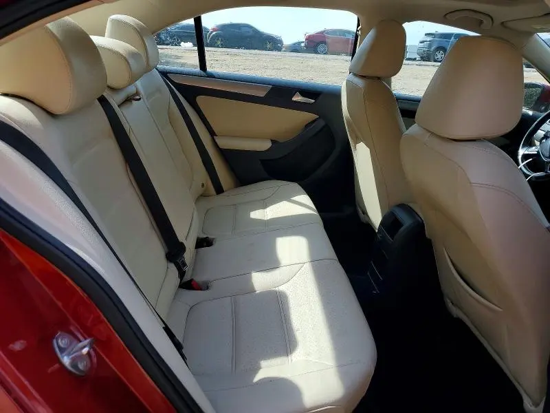 2018 VOLKSWAGEN JETTA SE  