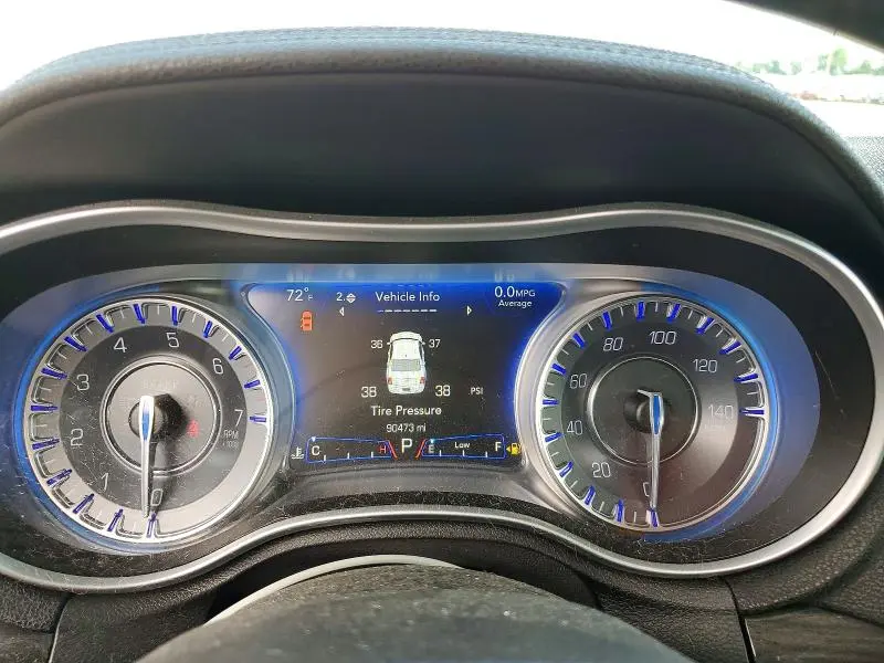 2016 CHRYSLER 300 LIMITED  