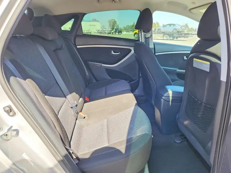 2016 HYUNDAI ELANTRA GT BASE  