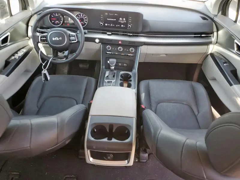 2024 KIA CARNIVAL LX  