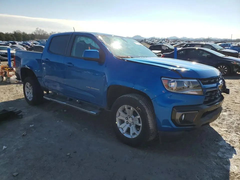 2022 CHEVROLET COLORADO LT  