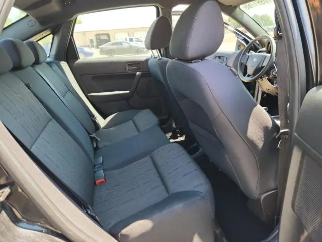 2011 FORD FOCUS SE  