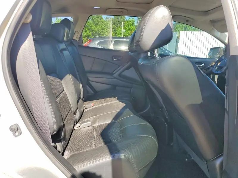 2011 NISSAN MURANO S  