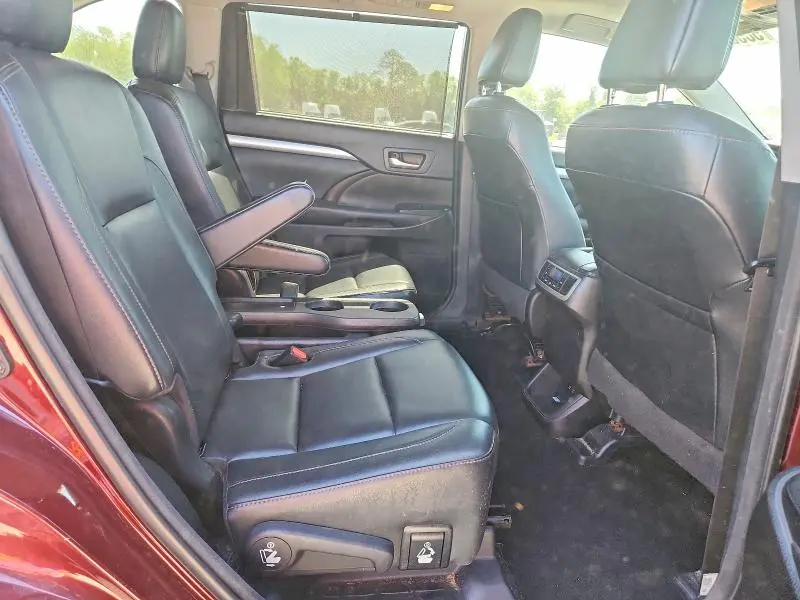 2018 TOYOTA HIGHLANDER XLE  