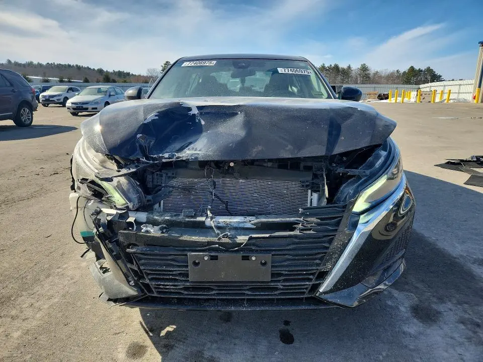 2024 NISSAN ALTIMA SV  