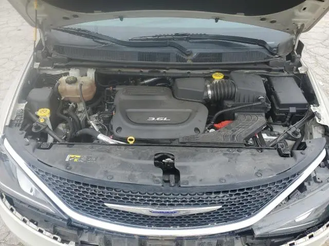 2017 CHRYSLER PACIFICA TOURING L  