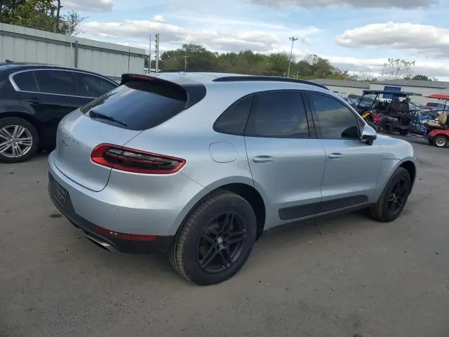 2017 PORSCHE MACAN   