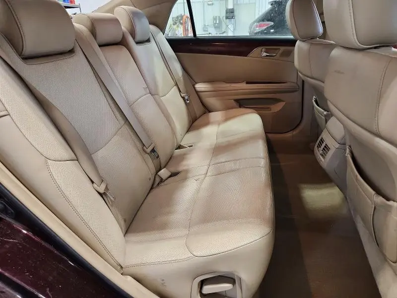 2011 TOYOTA AVALON LIMITED  