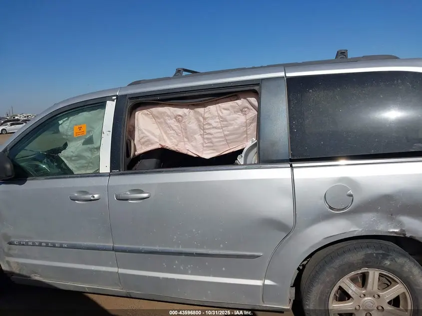 2012 CHRYSLER TOWN & COUNTRY TOURING