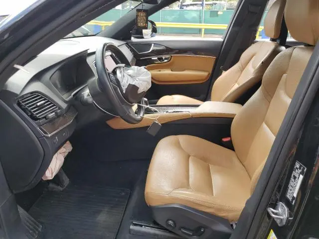 2016 VOLVO XC90 T6  