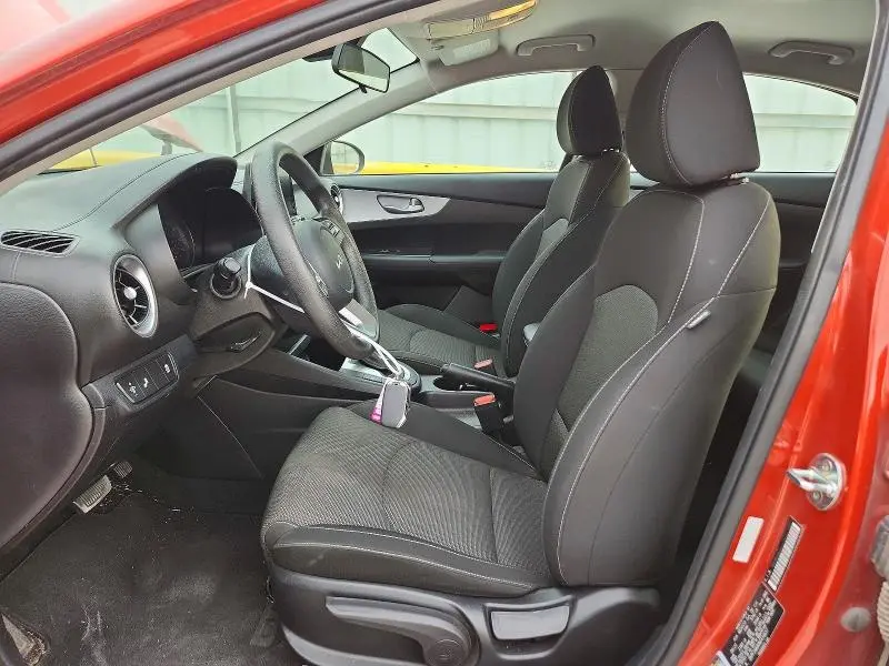 2022 KIA FORTE LXS  
