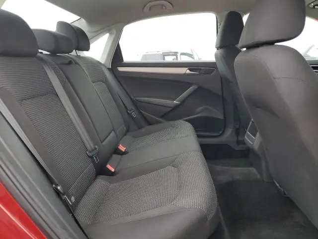 2016 VOLKSWAGEN PASSAT S  