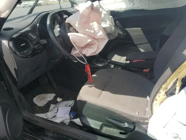 2018 VOLKSWAGEN BEETLE S  