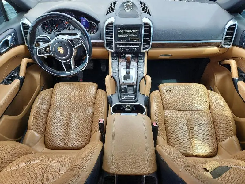 2016 PORSCHE CAYENNE   