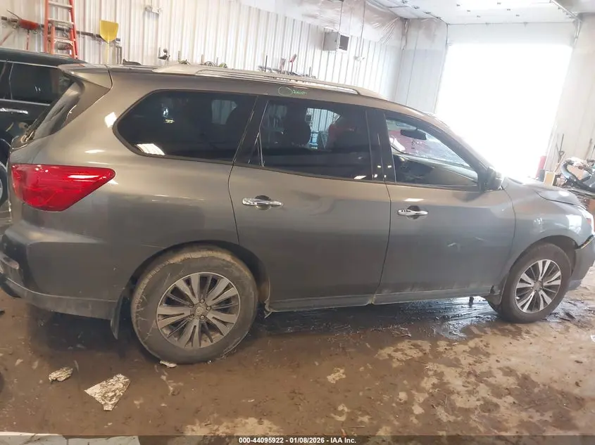 2017 NISSAN PATHFINDER SV