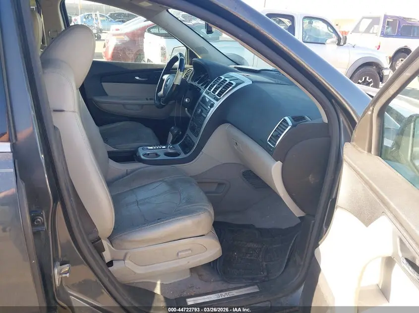 2011 GMC ACADIA SLT-1