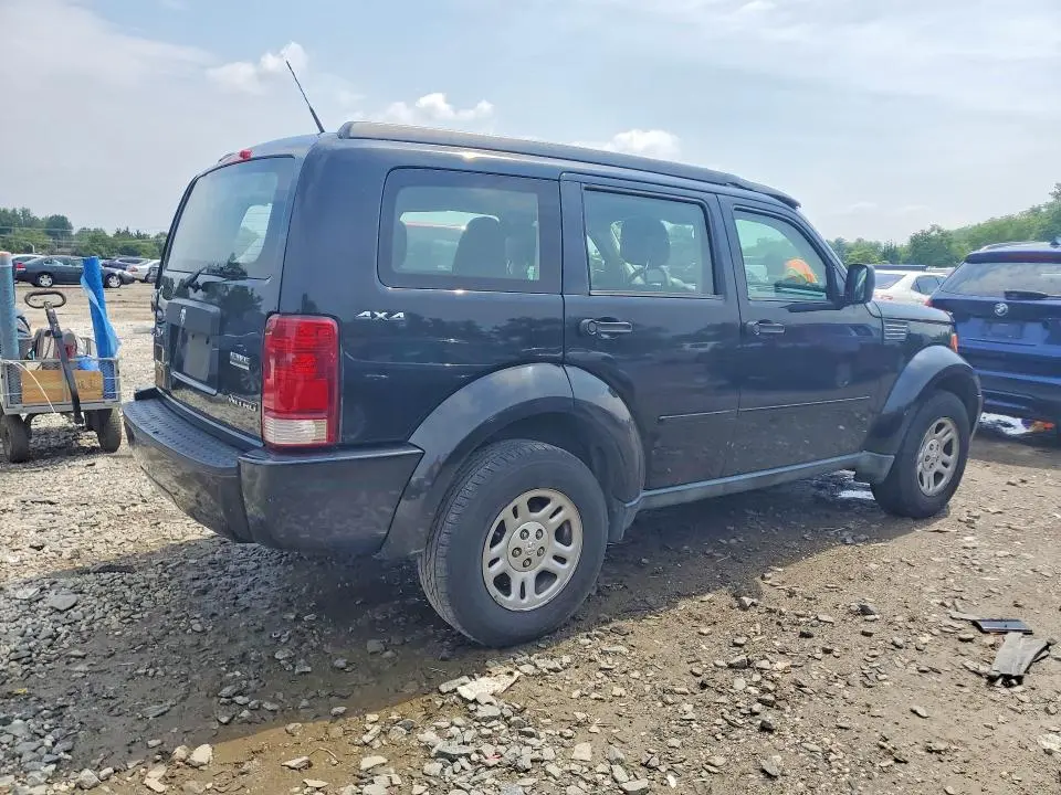 2011 DODGE NITRO SE  