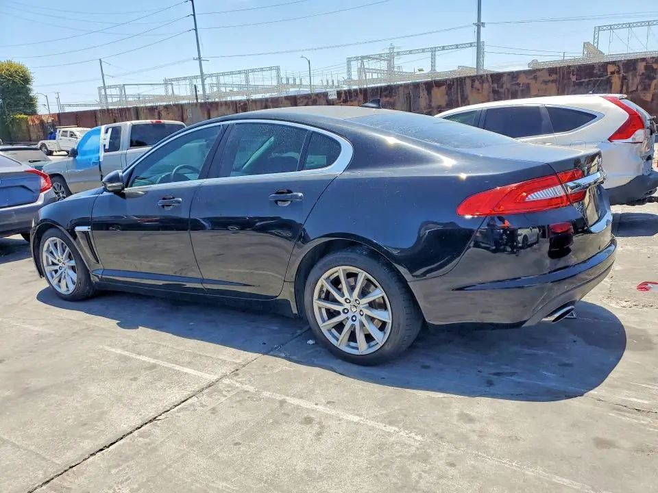 2013 JAGUAR XF   