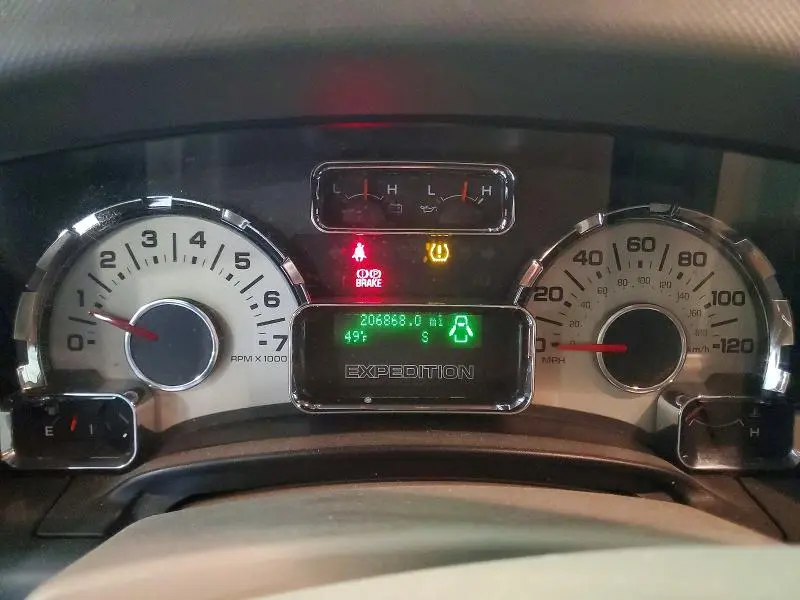 2011 FORD EXPEDITION EL XLT  