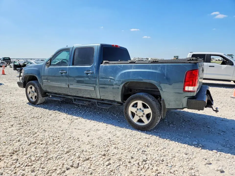2011 GMC SIERRA K2500 SLT  