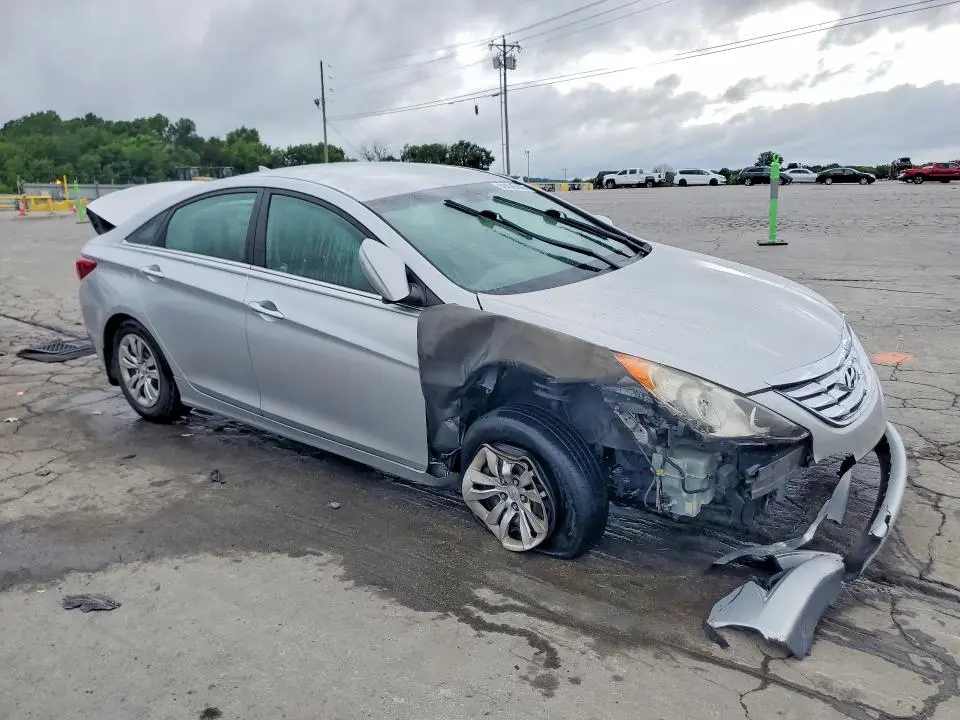 2012 HYUNDAI SONATA GLS  