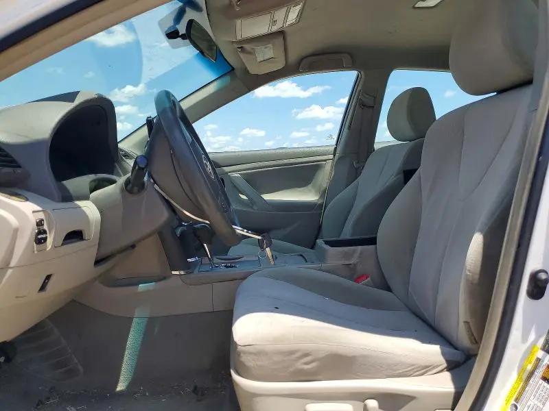 2011 TOYOTA CAMRY LE  