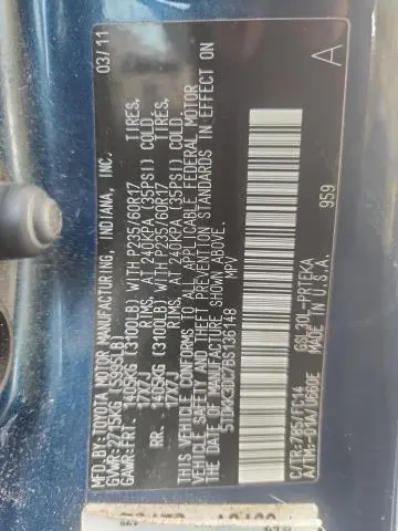 2011 TOYOTA SIENNA LE  