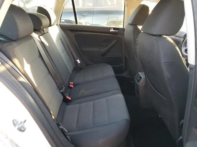 2011 VOLKSWAGEN JETTA S  