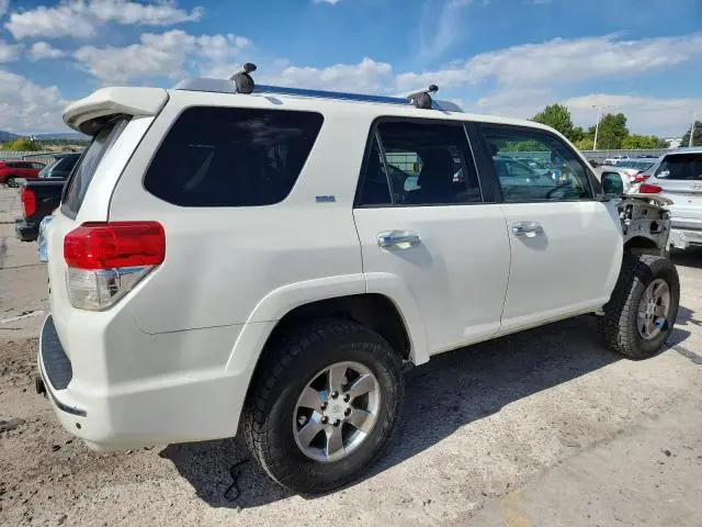 2011 TOYOTA 4RUNNER SR5  