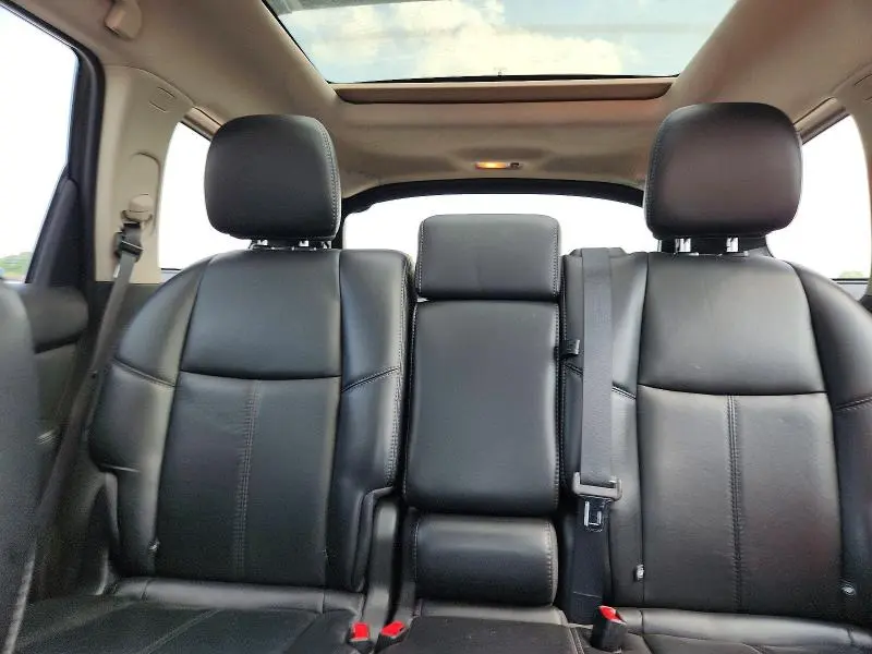 2016 NISSAN PATHFINDER SL  