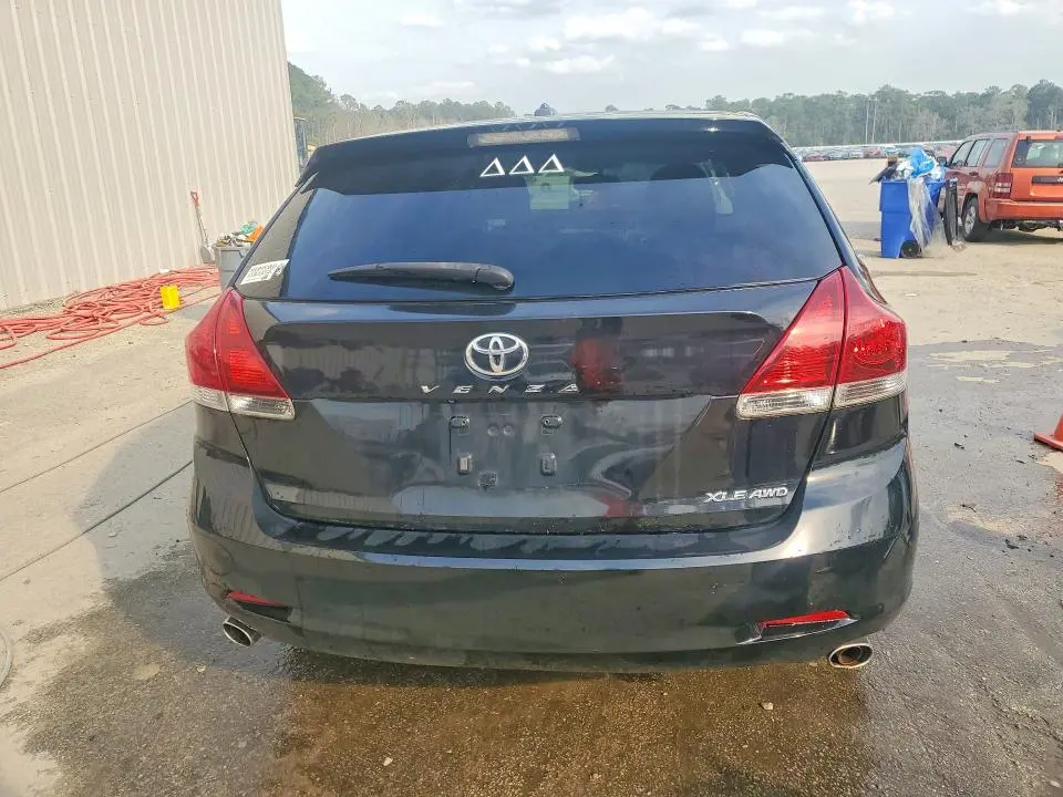 2013 TOYOTA VENZA XLE  