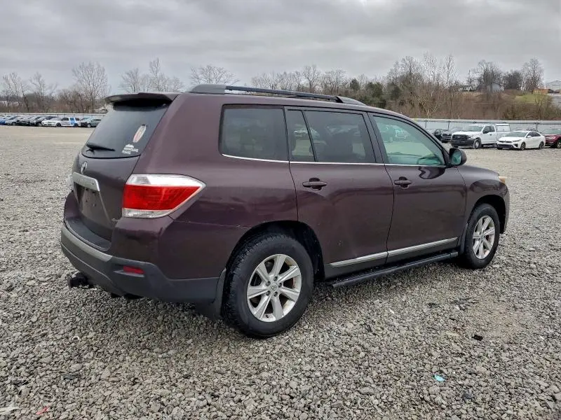 2011 TOYOTA HIGHLANDER BASE  