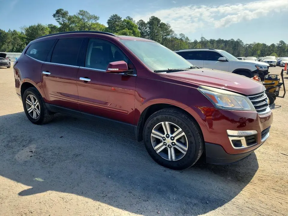 2017 CHEVROLET TRAVERSE LT  