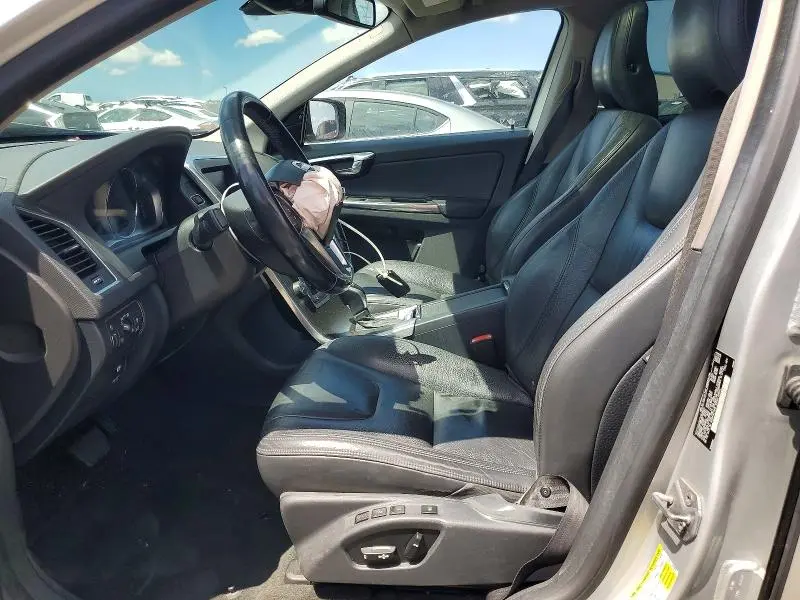 2014 VOLVO XC60 3.2  
