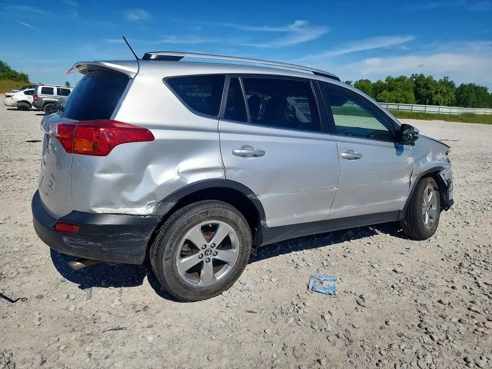 2015 TOYOTA RAV4 XLE  