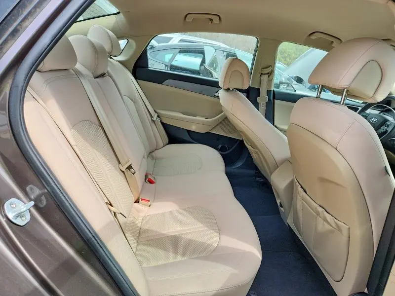 2017 HYUNDAI SONATA SE  