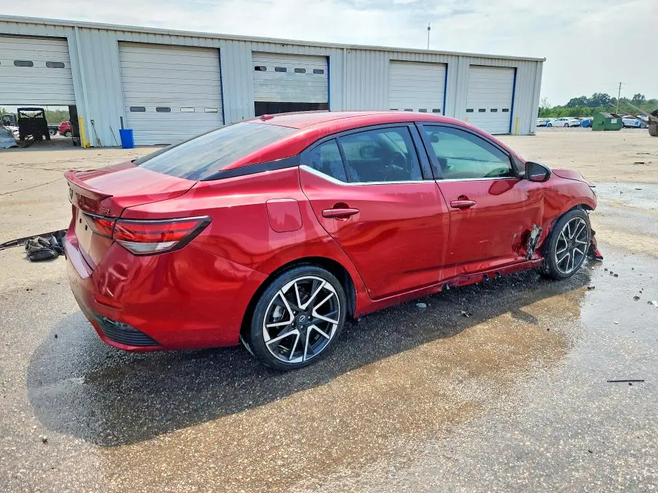 2025 NISSAN SENTRA SR  