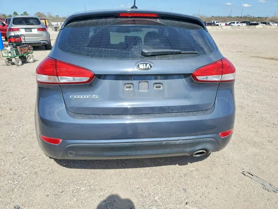 2016 KIA FORTE   