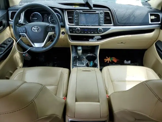 2016 TOYOTA HIGHLANDER XLE  