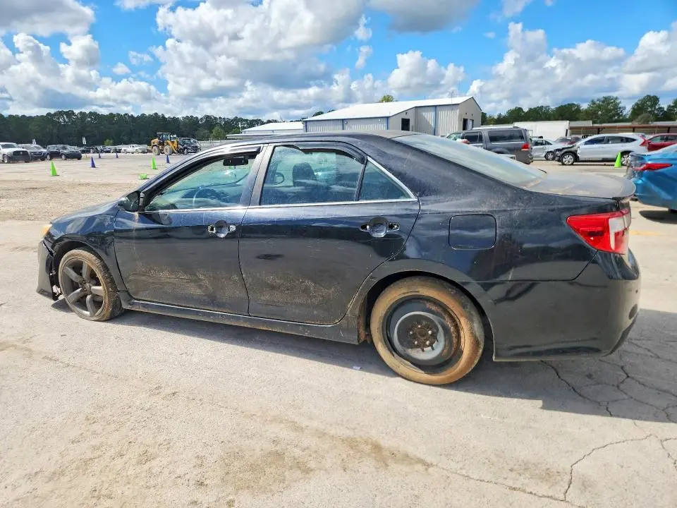 2012 TOYOTA CAMRY SE  