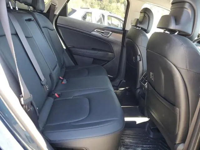 2025 KIA SPORTAGE EX  