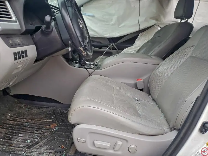 2017 TOYOTA HIGHLANDER LIMITED  