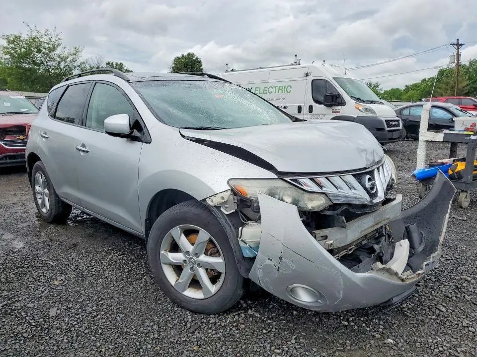 2010 NISSAN MURANO S  