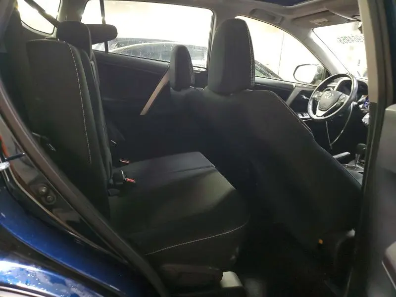 2017 TOYOTA RAV4 XLE  