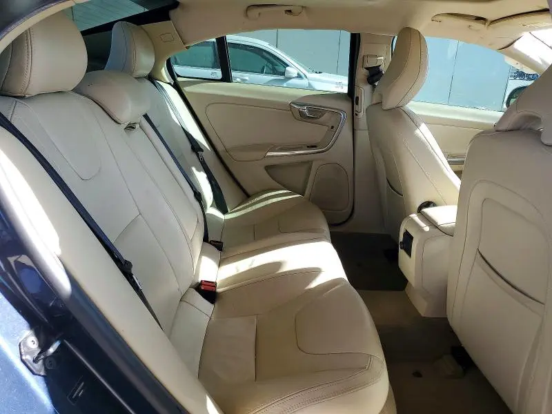 2013 VOLVO S60 T5  