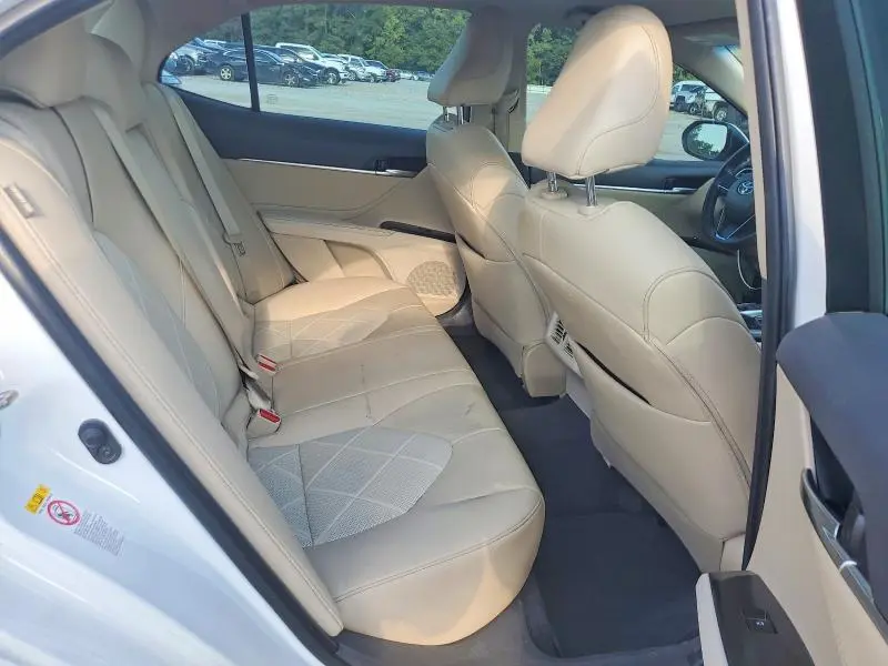 2018 TOYOTA CAMRY XLE  