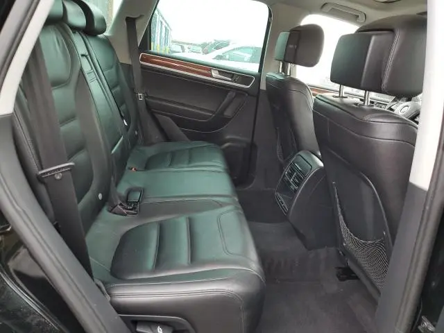 2012 VOLKSWAGEN TOUAREG V6 TDI  