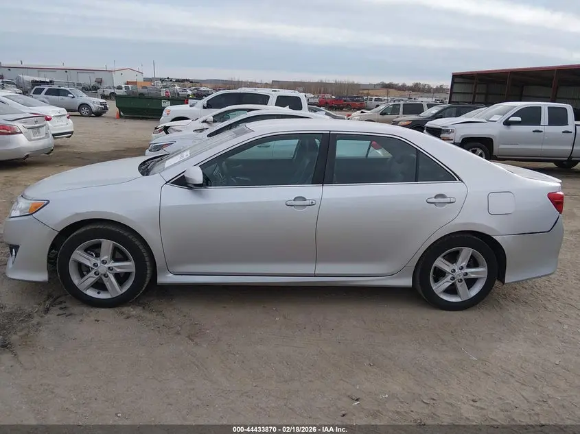 2013 TOYOTA CAMRY SE